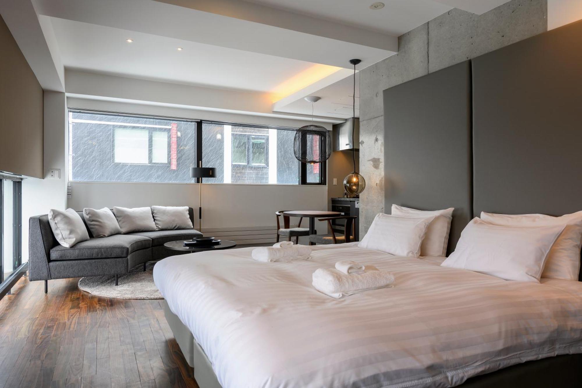 Hinzan Aparthotel คุตชาน ภายนอก รูปภาพ