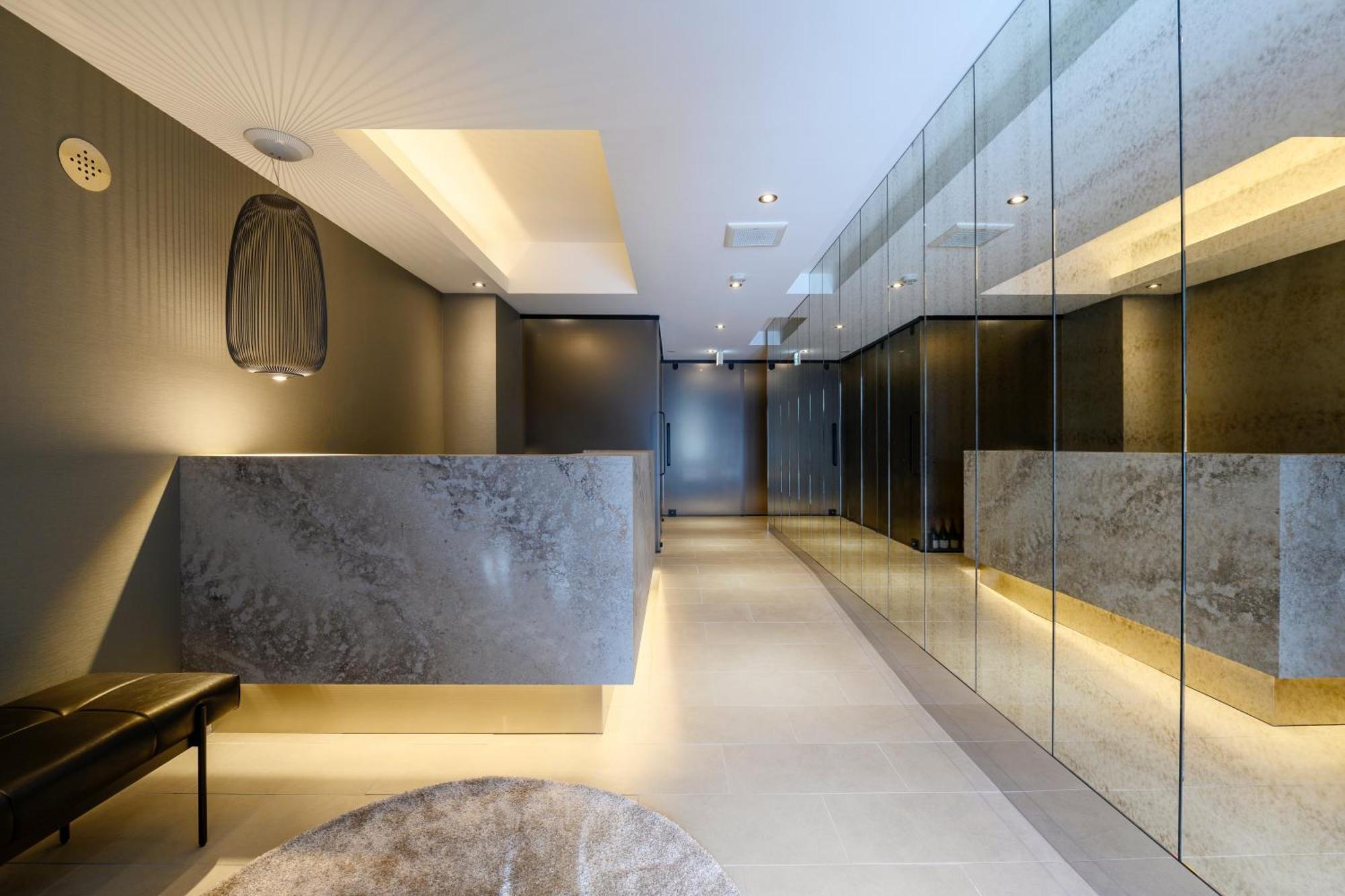 Hinzan Aparthotel คุตชาน ภายนอก รูปภาพ
